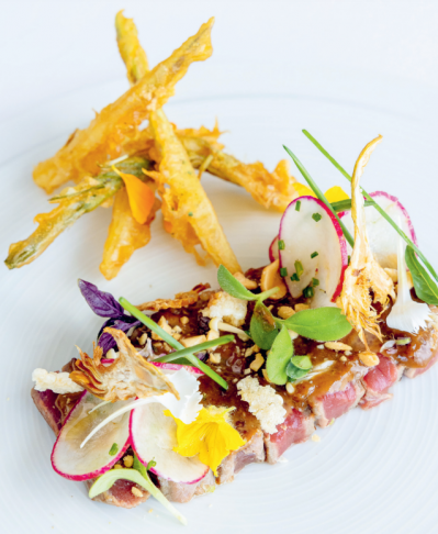 Beef Tataki with peanuts & onion tempura, by chef Julien Lavandet