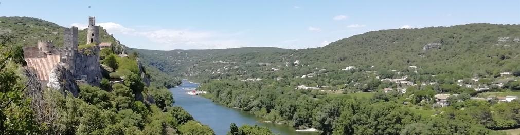 Aiguèze, un joyau médiéval aux portes de l'Ardèche