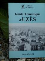 Guide touristique d uzes jacky cialdi pay attention to details