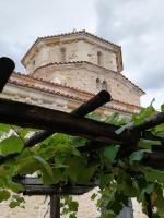 solan eglise vigne©nb UzEssentiel