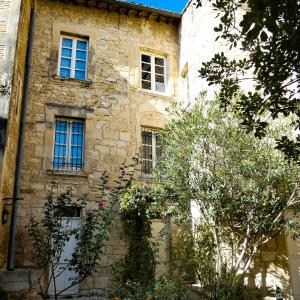 Saint-Gilles, Maison romane©nb UzEssentiel